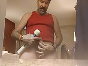 Danrun cummy thick spurts with his toy